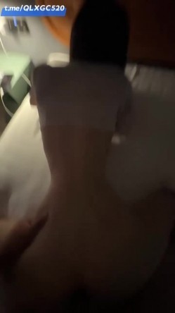 比女人还女人，武汉高颜值TS【柔柔】付费VIP福利，黑丝美足，阿黑暗自慰啪啪，直男的最爱 截图4