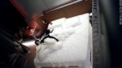 天眼酒店偷拍 颜值美女被喜欢舔逼的渣男拿下 截图12