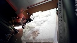 天眼酒店偷拍 颜值美女被喜欢舔逼的渣男拿下 截图13