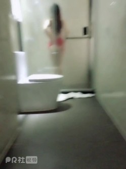 网红人气少女隔壁小姐姐VIP超大尺度私拍之15k粉丝福利 原版超清合集 截图2