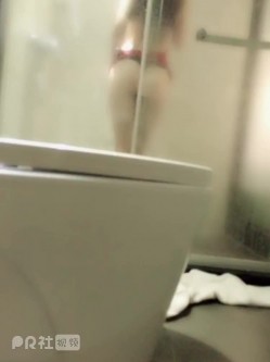 网红人气少女隔壁小姐姐VIP超大尺度私拍之15k粉丝福利 原版超清合集 截图3