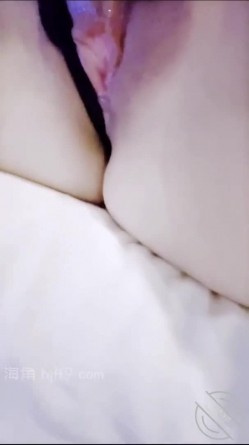 过年和楼下的美少妇在她家里偷情 刚好他老公还打来电话偷偷摸摸的操太TM的爽了 截图7