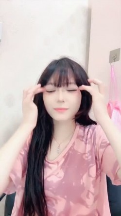 校花学妹【甜心教主】超甜美动人跳蛋裸舞道具自慰喷水 截图4