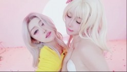 stripchat国产高颜女团【Luckygirl】女女揉奶亲吻裸舞,好身材大长腿，人靓奶圆 截图12