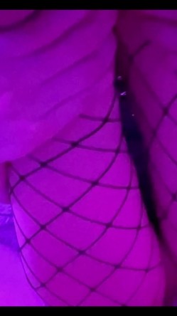 《绝品打飞机必备》推特极品身材美足美腿美鲍网红女神【不是丸子】私拍，推油足交紫薇打炮诱惑满满带入感极强 截图12