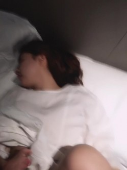 91大佬池鱼啪啪调教网红小景甜由于文件过大分三部第二部 截图2