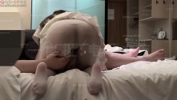 出轨偷情人妻带嫂子到酒店无套内射太爽了把纯洁小嫂子开发成人尽可夫的小荡妇 高冷外表下藏着一颗骚动的心 截图6