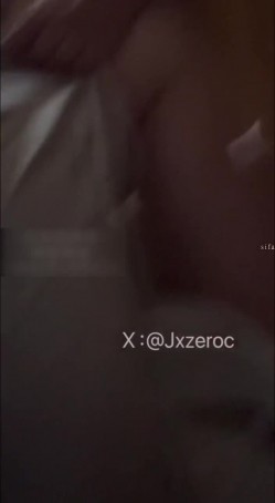 ️高质约炮大神【Jx】最新付费福利，各式极品蜜桃臀美女 截图5