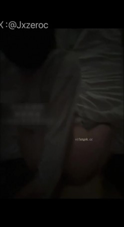 ️高质约炮大神【Jx】最新付费福利，各式极品蜜桃臀美女 截图10
