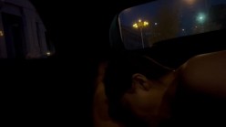 重金5W人民币包月，【蔓蔓苏】，性感御姐，白天闹市街头车震，家中阳台黑丝露出，各种玩弄劲爆！ 截图4