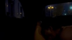 重金5W人民币包月，【蔓蔓苏】，性感御姐，白天闹市街头车震，家中阳台黑丝露出，各种玩弄劲爆！ 截图9
