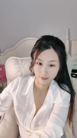 巨乳多情少妇 身材丰满 道具自慰 抠逼吃鸡好爽 被男友狠草 乖乖骑乘声音很好听 超淫荡 白浆流了很多 截图12