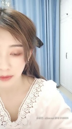 极品小奶妈女神 【糖璃儿】高颜值 挤奶水自己喝 扩阴器展示鲍鱼内部细节 白浆流得不像话 截图7