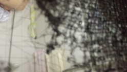 没什么经验现场天花板偷拍美乳少妇阿姨洗澡，怕被发现手还不停的抖，不过看见是真的值！ 截图3