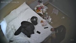 酒店偷拍 连续两天入住情侣气质甜美又身材不错的美女喜欢上位榨取男友精液 截图9
