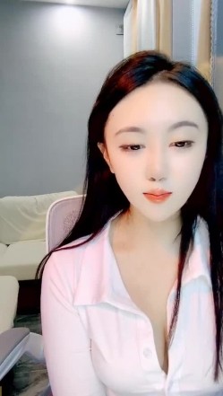 极品颜值【okk】白虎逼 全身尤物完美~直接撸了黑丝美乳配上无毛粉逼 截图9