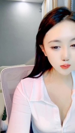 极品颜值【okk】白虎逼 全身尤物完美~直接撸了黑丝美乳配上无毛粉逼 截图15
