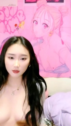 核弹！超美校花【果果qzm】道具狂插~扇脸打逼~妹子都经历了什么？ 截图14