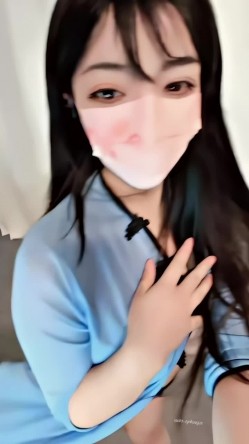 青春无敌，抖音风艺校美少女【杨晓花】定制福利，露脸露点，各种热门BGM裸舞 截图6