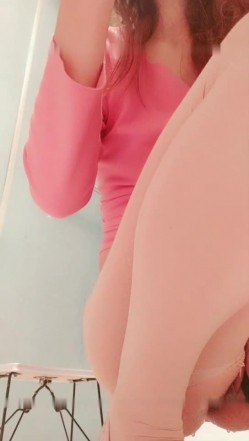 颜值不错苗条身材妹子自慰秀 卫生间香蕉鸡蛋带套塞入逼逼非常诱人 截图10