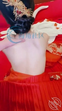 乱伦大神【会喷水的亲姐姐】3周年庆，三年了！让姐姐穿着隆重的重视婚纱 大喜，肉丝美腿打炮，仪式感满满 截图14