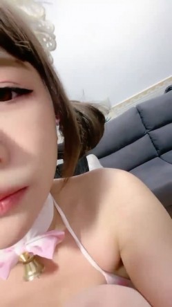 重磅！正宗童颜女神~【京鱼鱼】极品美乳~跳蛋自慰~爽~ 截图12