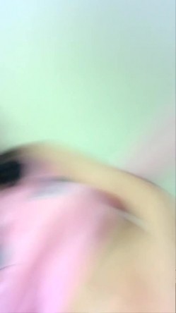 长相甜美可爱萌妹子自慰诱惑 全裸扭动身体逼逼微毛手指插入呻吟娇喘诱人 截图10
