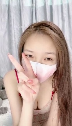 顶级美女，【怜蕾】，细腰圆臀 美乳微翘，年度第一美胸，人间理想型，就这一项吊打一众庸脂俗粉 截图9