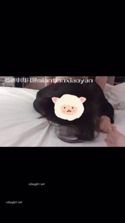 NTR绿帽淫妻大神【是小肥羊呀】超极品小母狗多人运动，淫乱不堪！轮流爆操！把小娇妻调教成小母狗，全程高能 截图5
