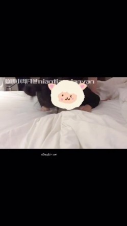 NTR绿帽淫妻大神【是小肥羊呀】超极品小母狗多人运动，淫乱不堪！轮流爆操！把小娇妻调教成小母狗，全程高能 截图12
