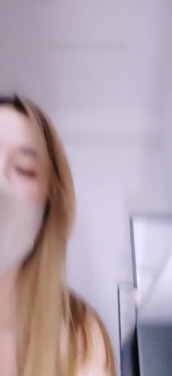 【蜜桃臀 ️女神】蜜臀桃桃  终于赶上一次超淫健身房反差尤物 经常塞着跳蛋健身 勾引健身猛男 后入操到喷白浆 潮吹撒满地 截图16