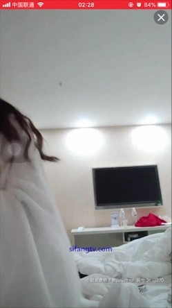 乖巧伶俐爱撒娇的学生模特身材绿播第一次转黄，有一副模特身材大长腿，身材比例超级好 截图9
