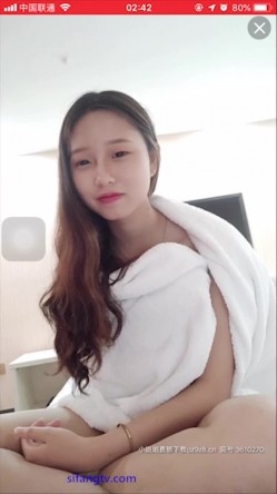 乖巧伶俐爱撒娇的学生模特身材绿播第一次转黄，有一副模特身材大长腿，身材比例超级好 截图14