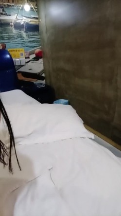 小嘉睡不着 空灵系女神【小嘉】校花级别!!男主拿道具狂插他B~再操他穴~水量惊人，女上位啪啪~精彩绝伦！ 截图1
