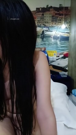 小嘉睡不着 空灵系女神【小嘉】校花级别!!男主拿道具狂插他B~再操他穴~水量惊人，女上位啪啪~精彩绝伦！ 截图16