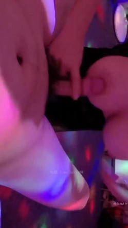 技术型露脸极品大奶熟女【惠子阿姨】目前最全合集，女王调教3P啪啪各种交合 截图13
