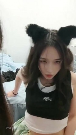 极品高颜冷艳御姐，反差小妈感女主播「金刚护撸娃」「小奶猫」密码房激情淫语撩骚，和姐妹下海大秀，互舔互口 截图12