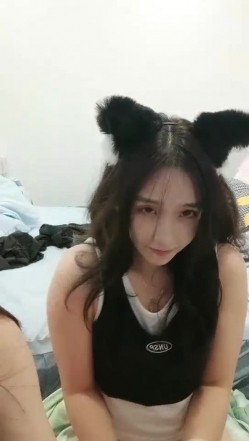 极品高颜冷艳御姐，反差小妈感女主播「金刚护撸娃」「小奶猫」密码房激情淫语撩骚，和姐妹下海大秀，互舔互口 截图13