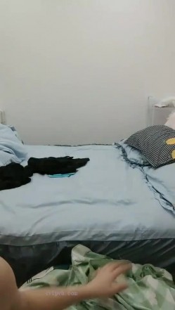极品高颜冷艳御姐，反差小妈感女主播「金刚护撸娃」「小奶猫」密码房激情淫语撩骚，和姐妹下海大秀，互舔互口 截图14