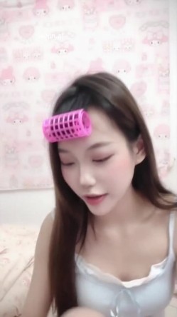 好纯好漂亮的美女啊， 【乖媛媛】绝对初恋感觉，甜美动人，白虎粉逼，少女胴体惹人爱！ 截图6