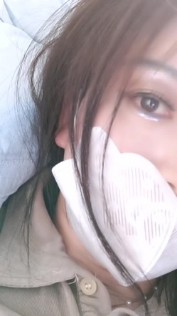 【靓丽女老师】火车下铺妹子在自慰，旁边的大爷大妈不少，太刺激了 截图7