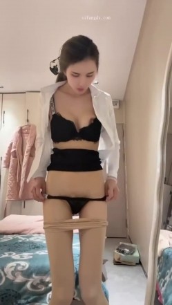 快手福利空姐女神【是邹琳吖是你的琳姐姐】脸穴同框性爱XO首次流出性爱啪啪 猛操 吃鸡巴 截图7