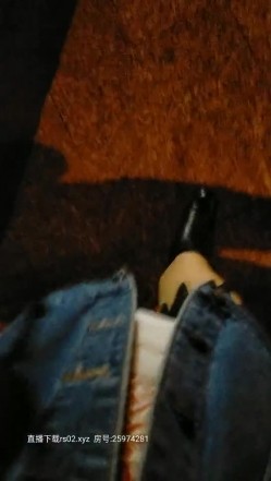 颜值很不错的大二学妹露脸户外约个小哥哥回酒店啪啪，露脸口交黑丝情趣，被小哥哥各种姿势爆草抽插真嗨 截图3
