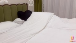 特殊的圣诞惊喜淫穴疯狂榨精蜜汁横流》让小奈帮你释放欲望吧-小欣奈 截图1