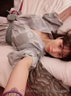 天然巨乳女神，号称第一美臀【渡辺万美】视图福利，一对车大灯又软又弹 截图1