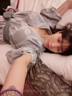 天然巨乳女神，号称第一美臀【渡辺万美】视图福利，一对车大灯又软又弹 截图2