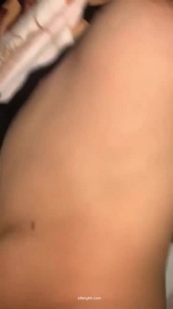 又美又骚活儿又好，极品骚浪贱小母狗各种性爱，跳跳糖口活口爆啪啪，得此女性福一生 截图15