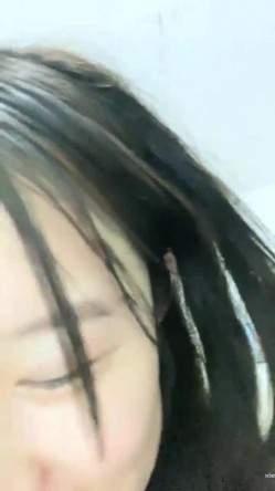 清纯校花~超级甜美~【音音不哭】道具爽到发晕，刚毕业，出租屋里赚生活费，需要大哥们支持 截图6
