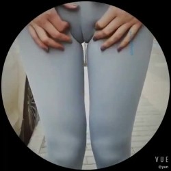 模特身材气质，推特露出婊【yunbit】各种公共场合大胆穿着，露出啪啪 截图7