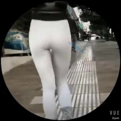 模特身材气质，推特露出婊【yunbit】各种公共场合大胆穿着，露出啪啪 截图11